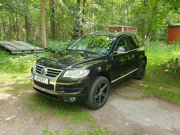 Volkswagen Touareg 2 of 24