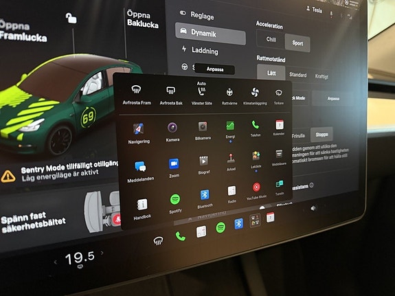 Tesla Model Y 13 of 23