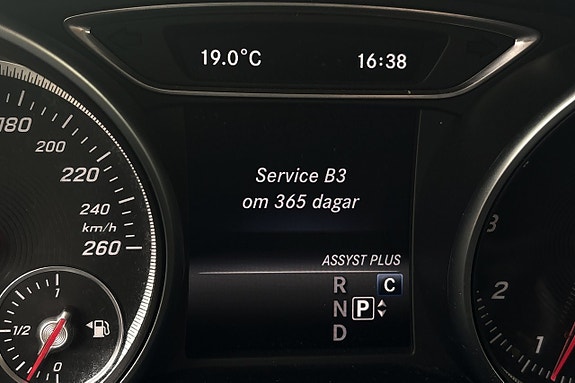 Mercedes-Benz CLA180 20 of 30