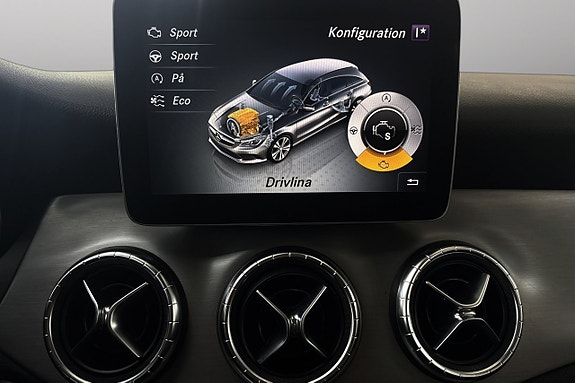 Mercedes-Benz CLA180 22 of 30