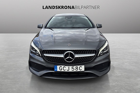 Mercedes-Benz CLA180 2 of 30