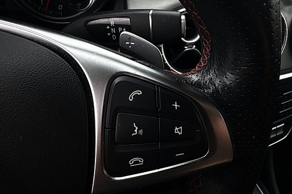 Mercedes-Benz CLA180 17 of 30