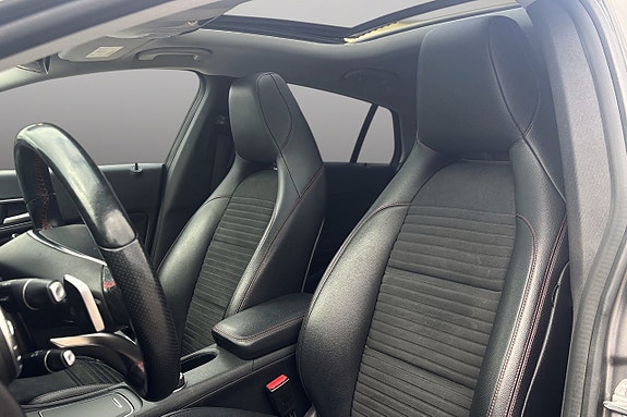 Mercedes-Benz CLA180 10 of 30
