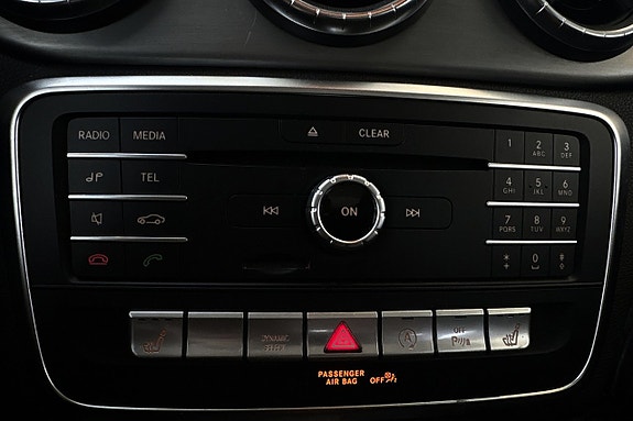 Mercedes-Benz CLA180 28 of 30
