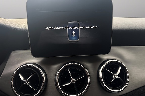 Mercedes-Benz CLA180 21 of 30