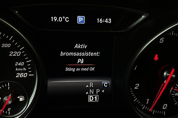 Mercedes-Benz CLA180 30 of 30
