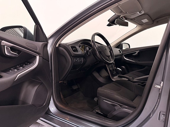 Volvo V40 9 of 29