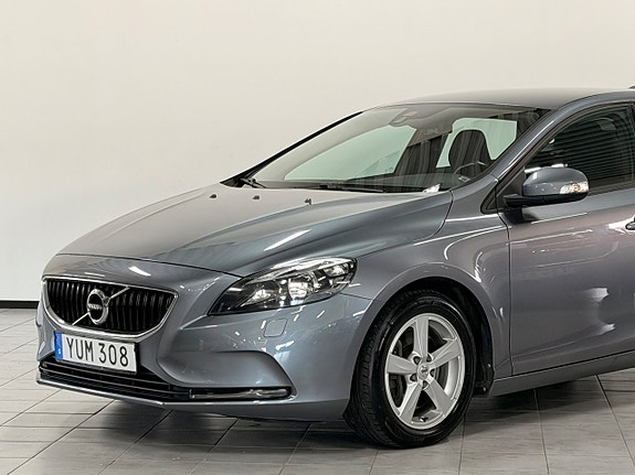 Volvo V40 5 of 29
