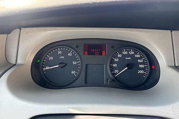 Renault Trafic 12 of 21