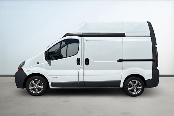 Renault Trafic 2 of 21