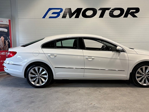 Volkswagen Passat CC 4 of 9