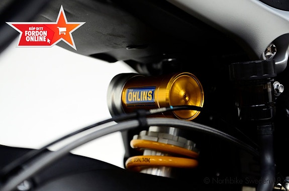 Triumph STREET TRIPLE 765 RS 11 of 14