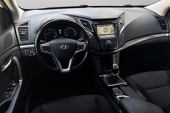 Hyundai i40 14 of 30