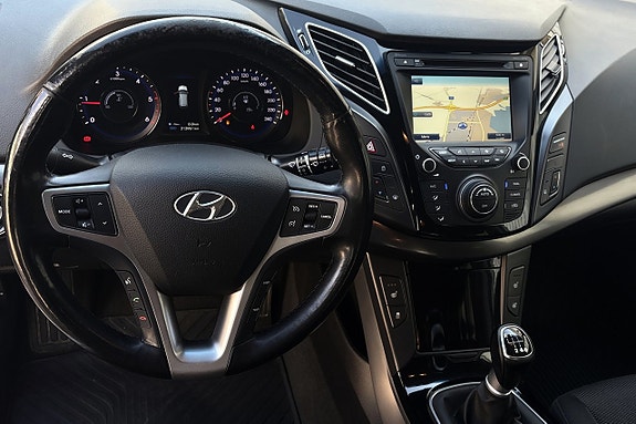 Hyundai i40 15 of 30
