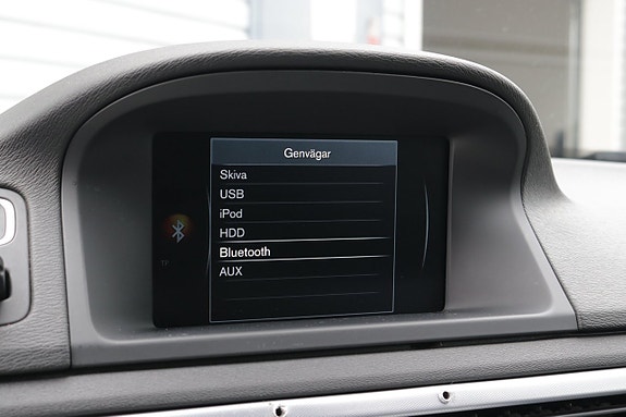 Volvo XC70 9 of 19