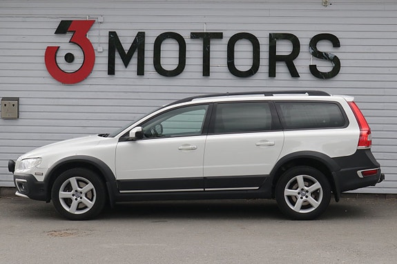 Volvo XC70 3 of 19