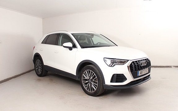 Audi Q3 3 of 26