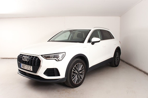 Audi Q3 6 of 26