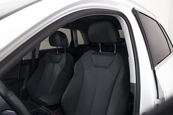 Audi Q3 17 of 26