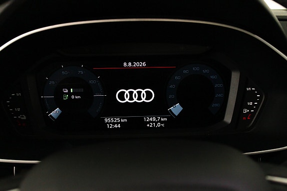 Audi Q3 18 of 26