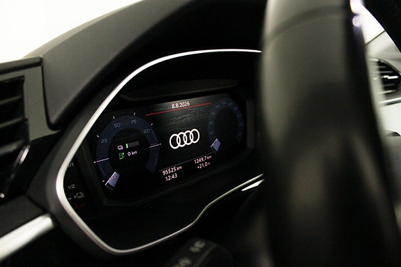 Audi Q3 19 of 26
