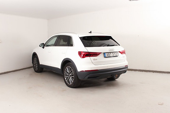 Audi Q3 9 of 26