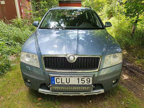 Skoda Octavia Scout 3 of 19