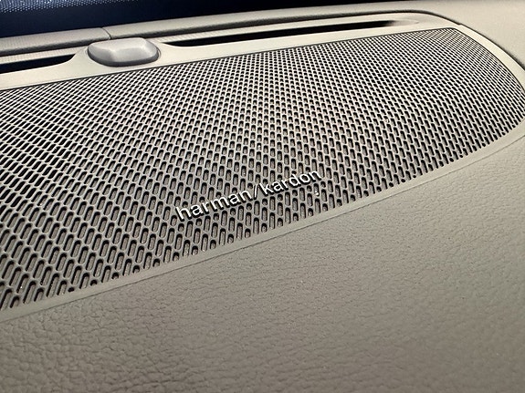 Volvo XC90 22 of 27