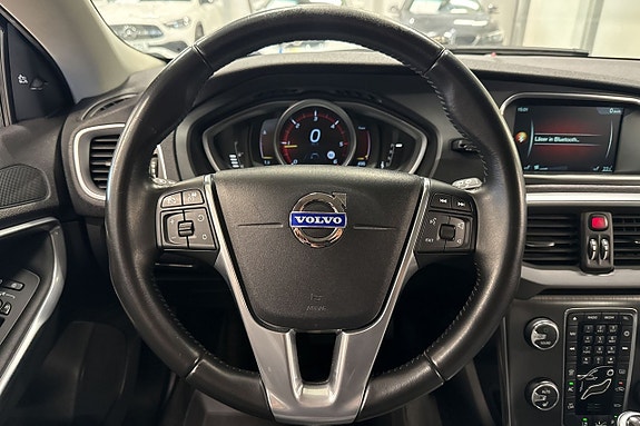 Volvo V40 10 of 23