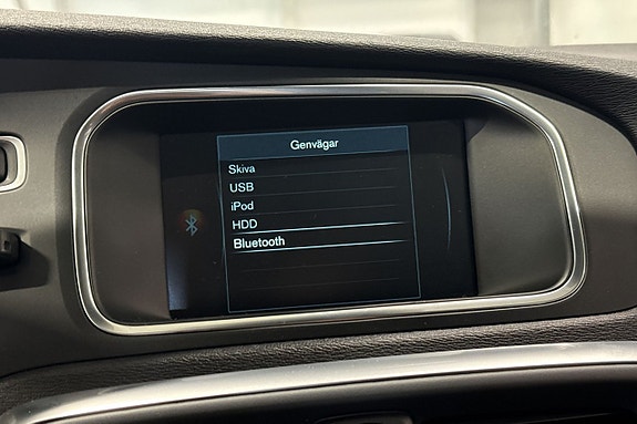 Volvo V40 14 of 23