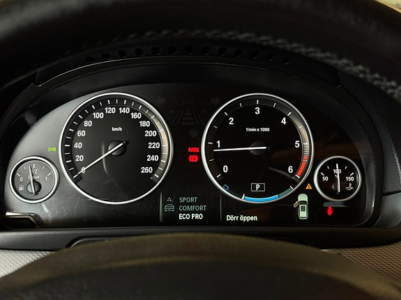 BMW 520d 14 of 17