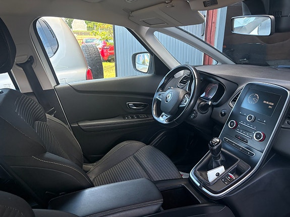 Renault Grand Scenic I 7 of 10