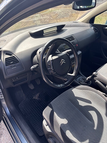 Citroen C4 9 of 10