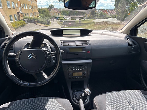Citroen C4 2 of 10