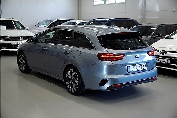Kia Ceed 4 of 15