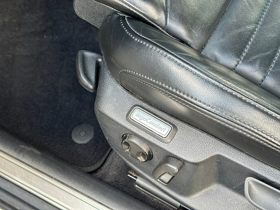 Volkswagen Passat 18 of 27