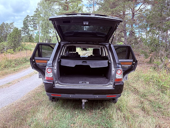 Land Rover Range Rover Sport 9 of 21