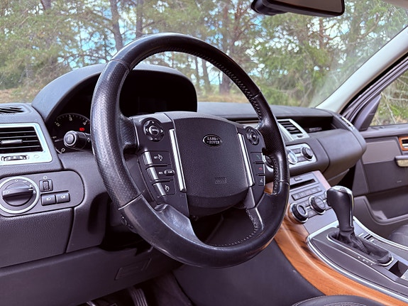 Land Rover Range Rover Sport 12 of 21