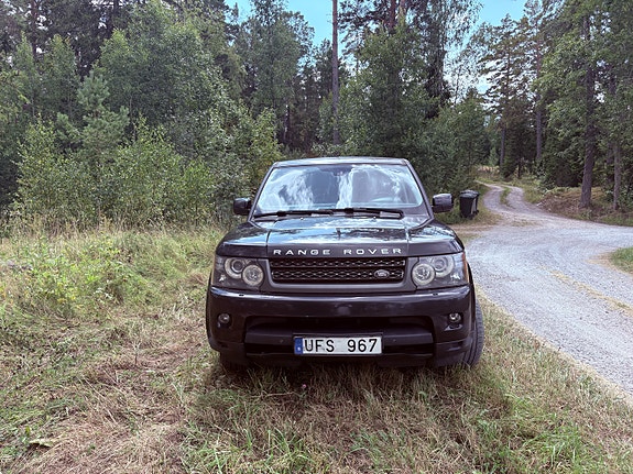 Land Rover Range Rover Sport 8 of 21