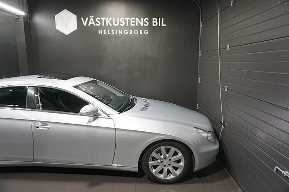 Mercedes-Benz CLS350 9 of 22