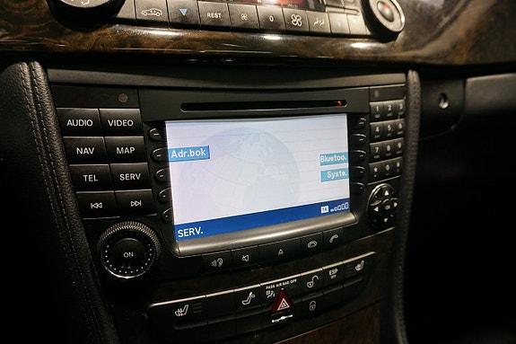 Mercedes-Benz CLS350 17 of 22