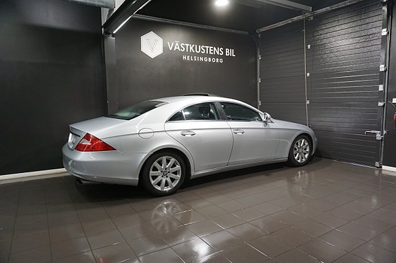 Mercedes-Benz CLS350 7 of 22
