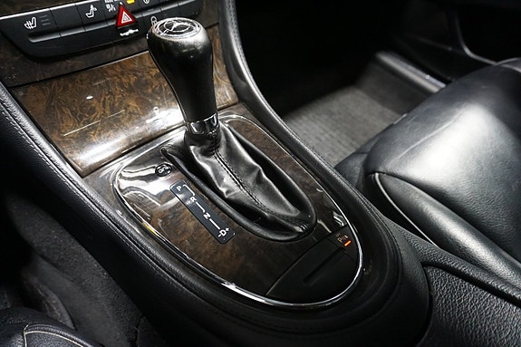 Mercedes-Benz CLS350 14 of 22
