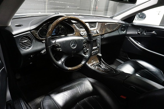 Mercedes-Benz CLS350 13 of 22