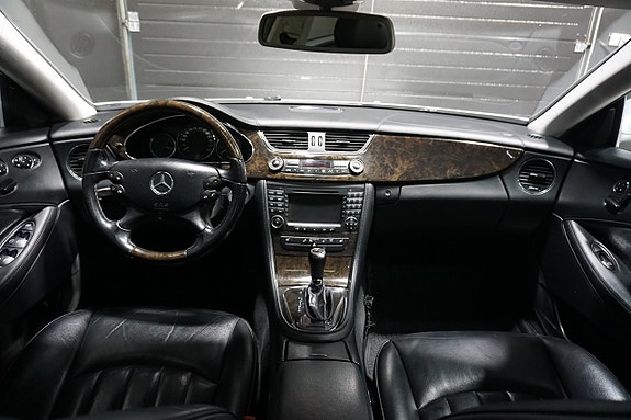 Mercedes-Benz CLS350 12 of 22