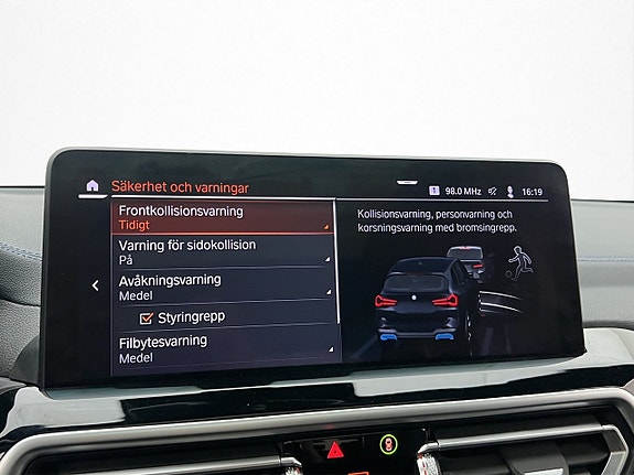 BMW iX3 27 of 30