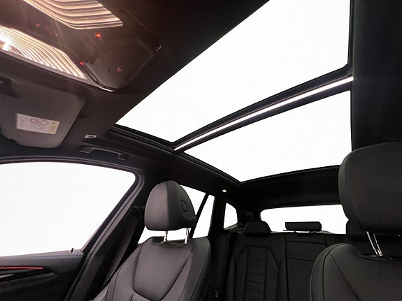 BMW iX3 20 of 30
