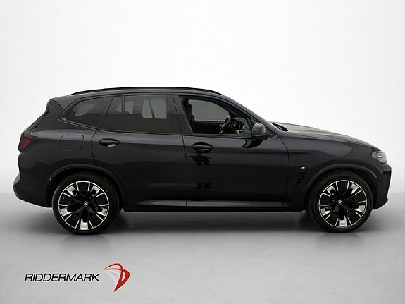 BMW iX3 10 of 30