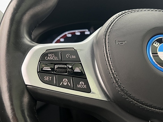 BMW iX3 23 of 30