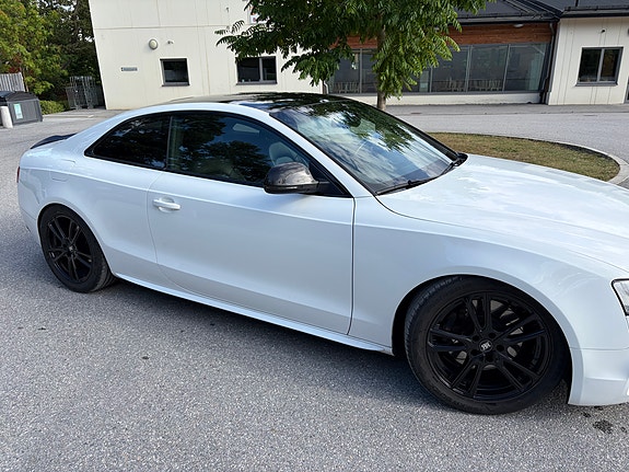 Audi S5 2 of 19